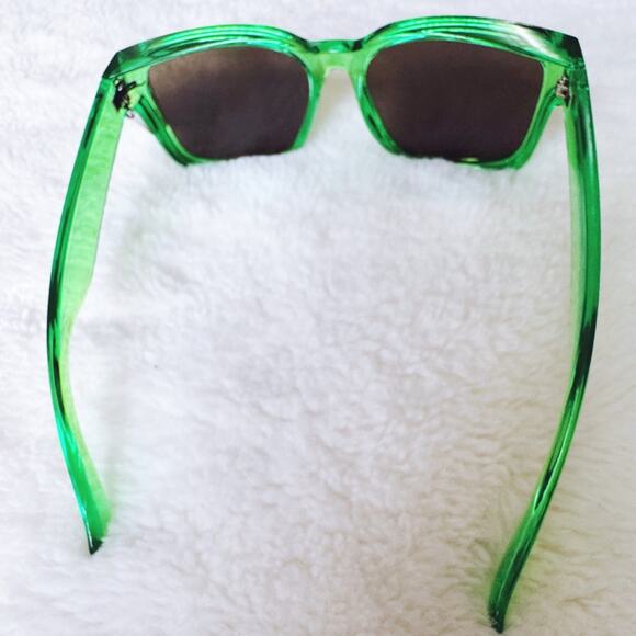 Cerise Bright Green Mirrored Sunglasses - Picture 4 of 15